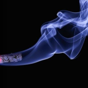 How smoking can damage my oral health